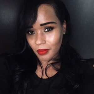 Meet your Posher, Marion